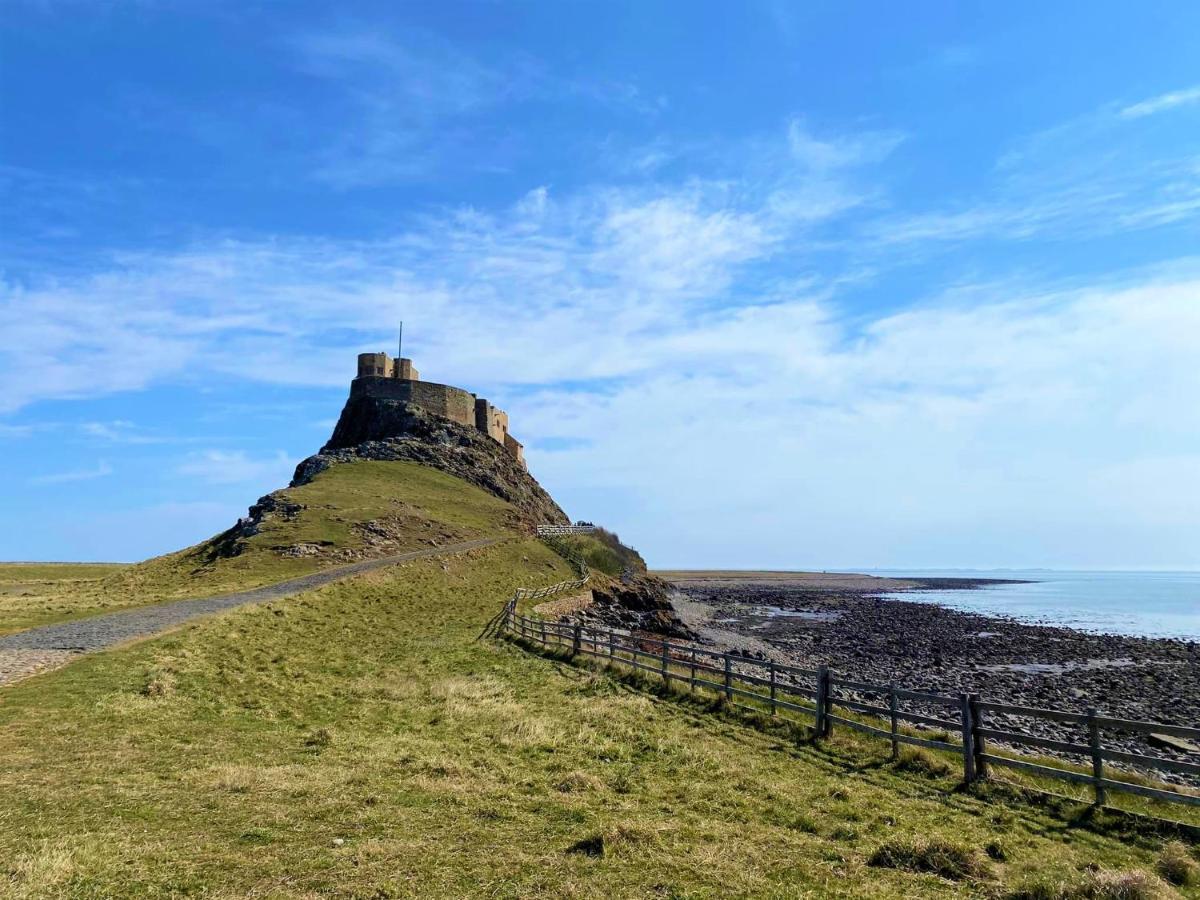 The Ship Inn Holy Island of Lindisfarne Экстерьер фото