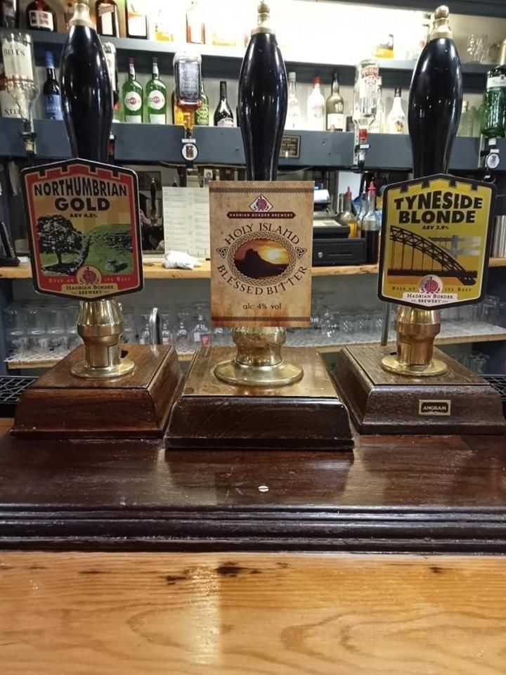 The Ship Inn Holy Island of Lindisfarne Экстерьер фото